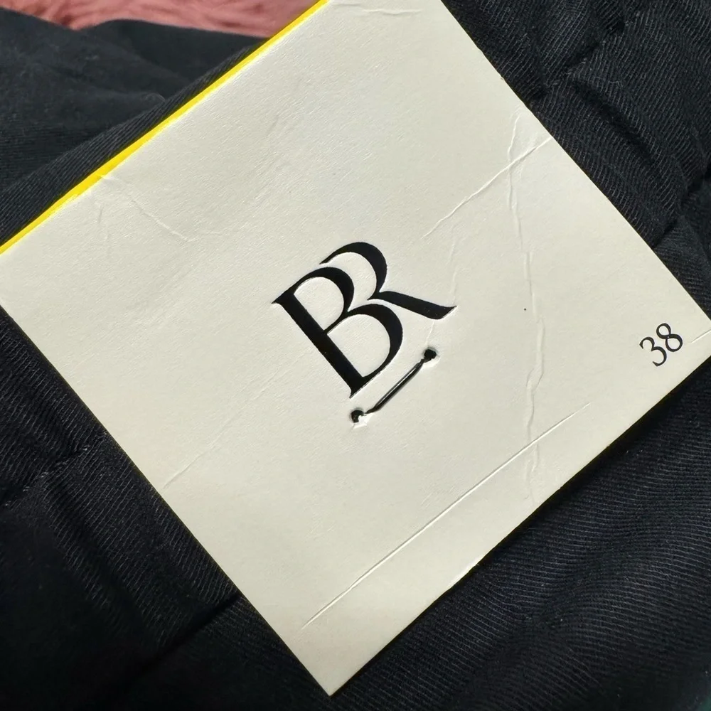 NWT! Banana Republic Black Pleated Cropped Italian-Stretch Chino - Size 38 🩷